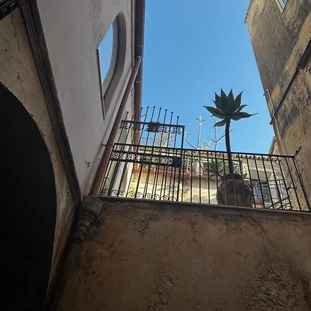 Casa Del Collegio Διαμέρισμα *