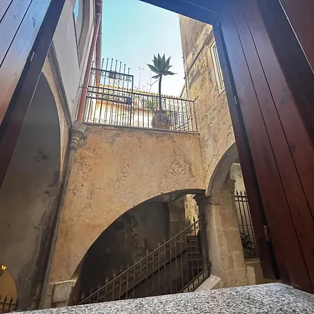 Casa Del Collegio * Συρακούσες